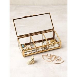 Glass jewelry organizer from Urban Outfitters ✨